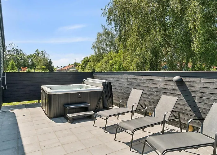 Dom wakacyjny Amazing In With Sauna